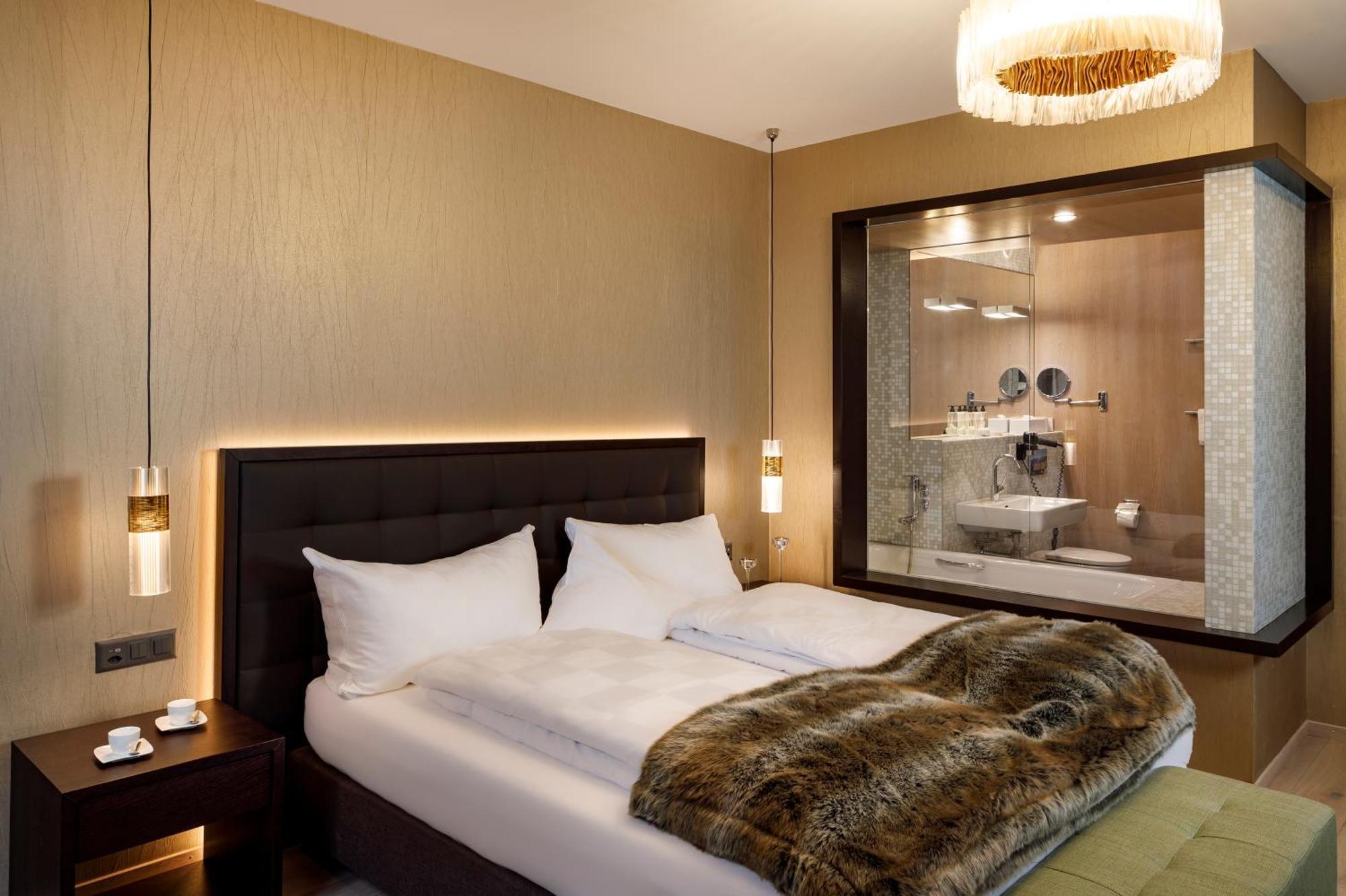 Maerchenhotel Braunwald Rum bild